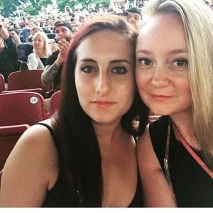 Meet your Posher, Christina